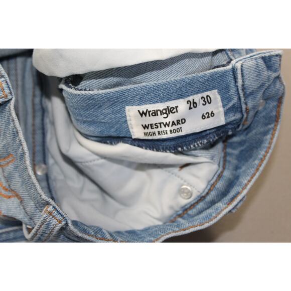 Wrangler Westward 626 High Rise Boot Jeans size 26x30 Light Wash - Picture 4 of 6